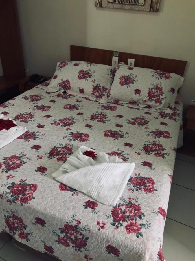 Ipe Guaru Hotel グアルーリョス エクステリア 写真