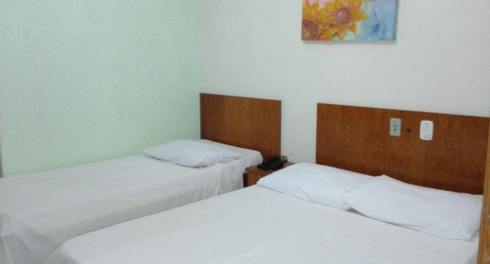 Ipe Guaru Hotel グアルーリョス エクステリア 写真
