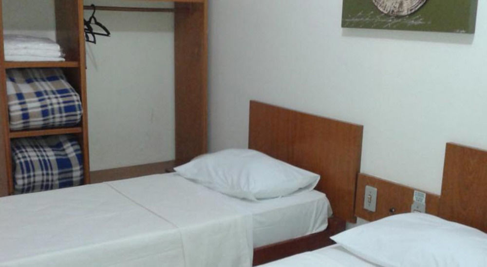 Ipe Guaru Hotel グアルーリョス エクステリア 写真