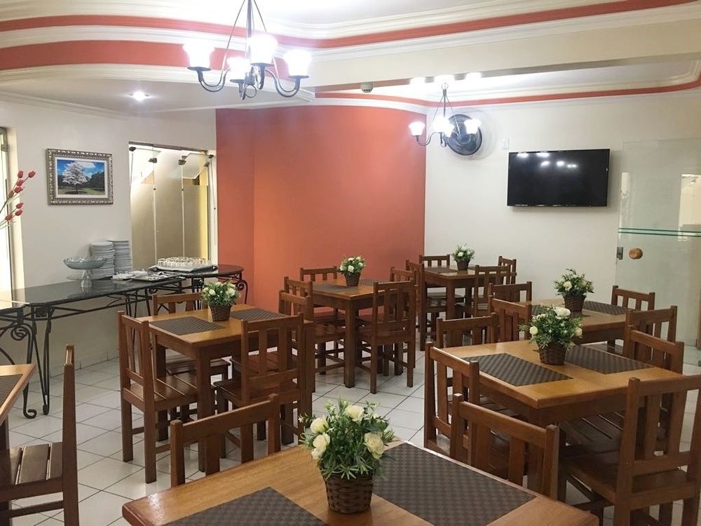 Ipe Guaru Hotel グアルーリョス エクステリア 写真