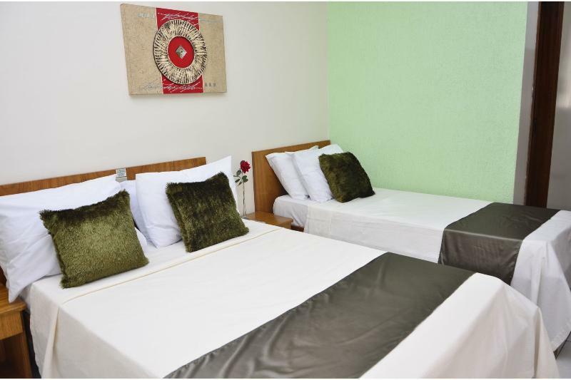 Ipe Guaru Hotel グアルーリョス エクステリア 写真